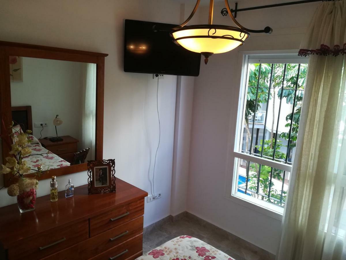 Apartamento en La Carihuela Torremolinos Exterior foto